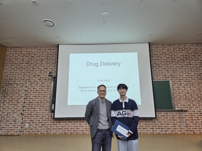 [크기변환]조교 시상3.jpg